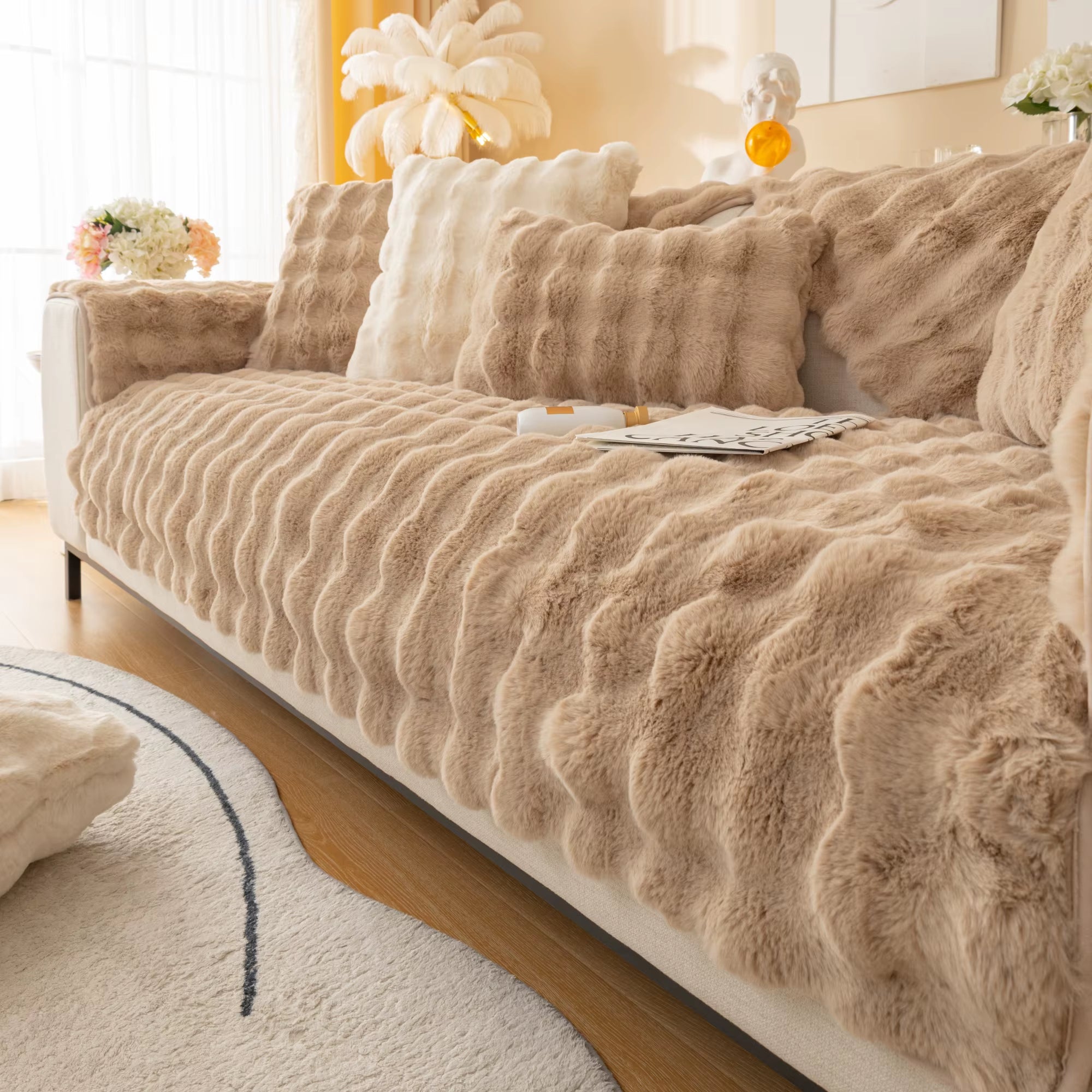 Thicken Imitation Rabbit Fur Plush Sofa Slipcover Non-Slip Soft Sofa Towel Couch Cushion for Living Room Modern Home Decor