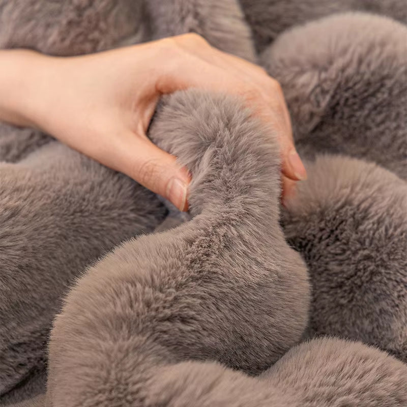 Thicken Imitation Rabbit Fur Plush Sofa Slipcover Non-Slip Soft Sofa Towel Couch Cushion for Living Room Modern Home Decor