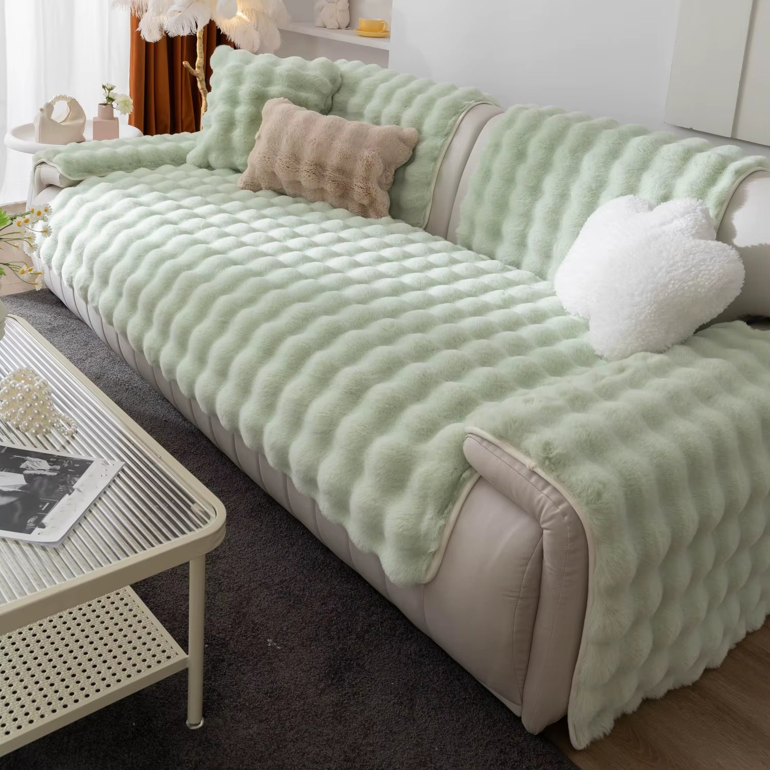 Thicken Imitation Rabbit Fur Plush Sofa Slipcover Non-Slip Soft Sofa Towel Couch Cushion for Living Room Modern Home Decor
